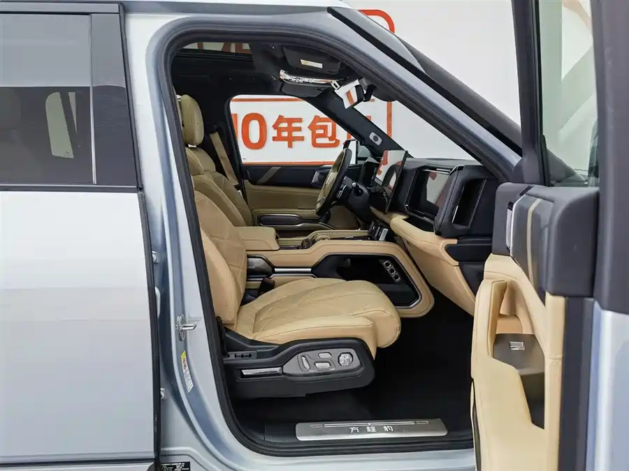 Used BYD Leopard 8 2025 Zhiyong flagship version 7 seats