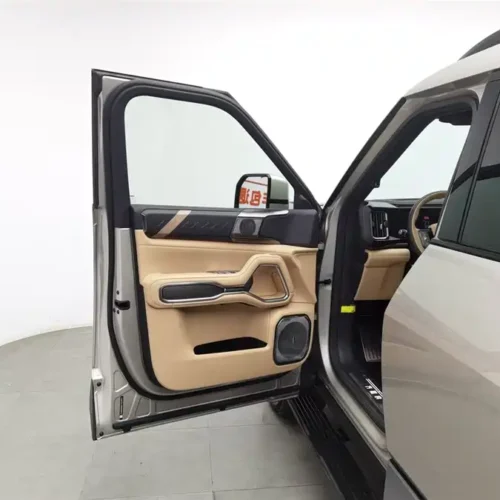 Used BYD Leopard 8 2025 Zhiyong flagship version 7 seats