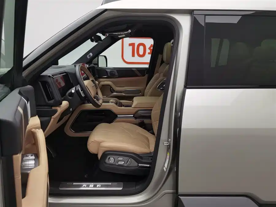 Used BYD Leopard 8 2025 Zhiyong flagship version 7 seats