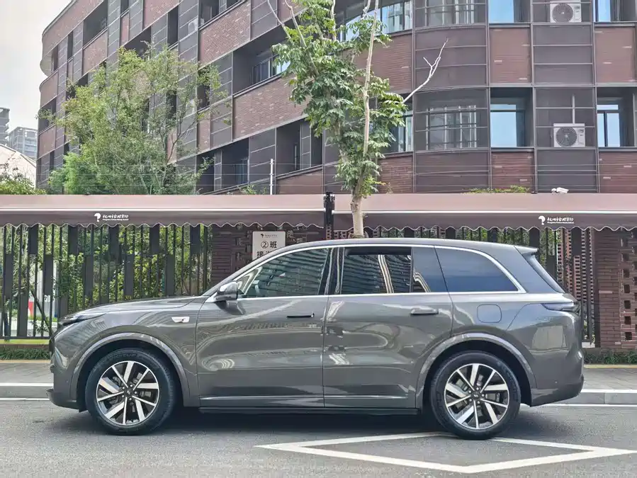 Used Li Auto L8 2023 Pro