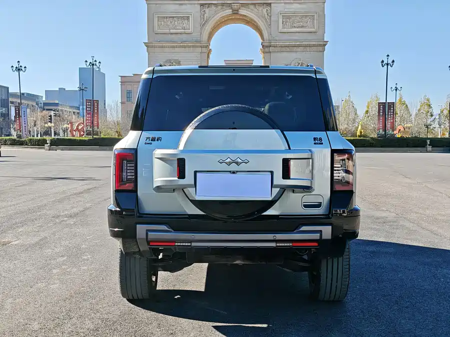 900x675_0_q87_c42_autohomecar__ChxpVmkf_weAIP7BAAhfgcVz0mM940.jpg.webp Used BYD Leopard 8 2025 Zhiyong flagship version 6 seats