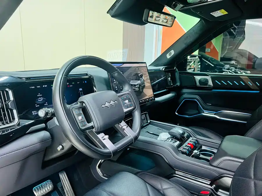 900x675_0_q87_c42_autohomecar__ChxpVmki3CmABYFxAAptfO4be6k766.jpg.webp Used BYD Leopard 8 2025 Zhiyong flagship version 6 seats