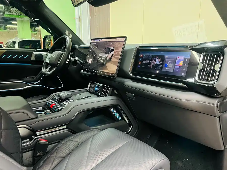 900x675_0_q87_c42_autohomecar__ChxpVmki3CyAS-nqAAoAnf7Ggb4906.jpg.webp Used BYD Leopard 8 2025 Zhiyong flagship version 6 seats