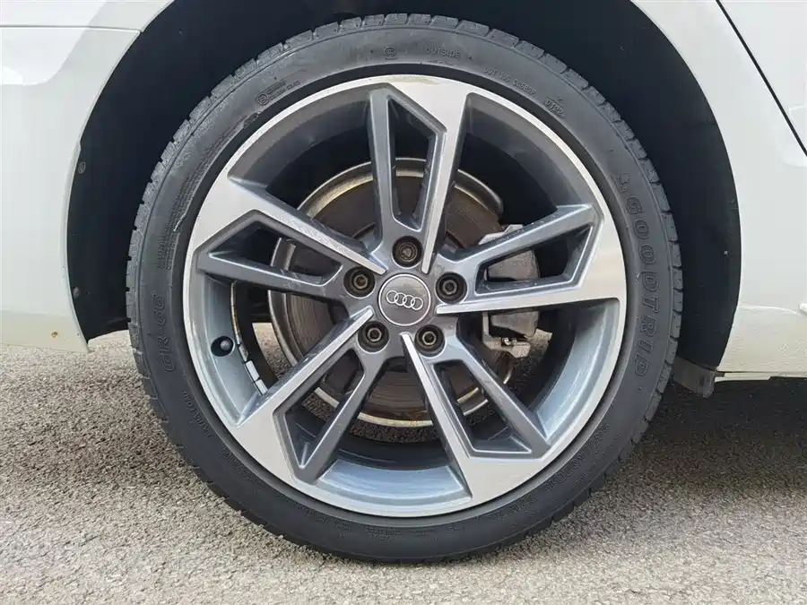 Used Audi A4L 2020 40 TFSI Fashionable and Dynamic