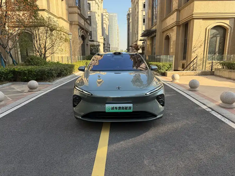 900x675_0_q87_c42_autohomecar__ChxpVmkmrmmAcCwcABAf9dm47ZI210.jpg.webp Used NIO ET7 2022 model 100kWh first edition