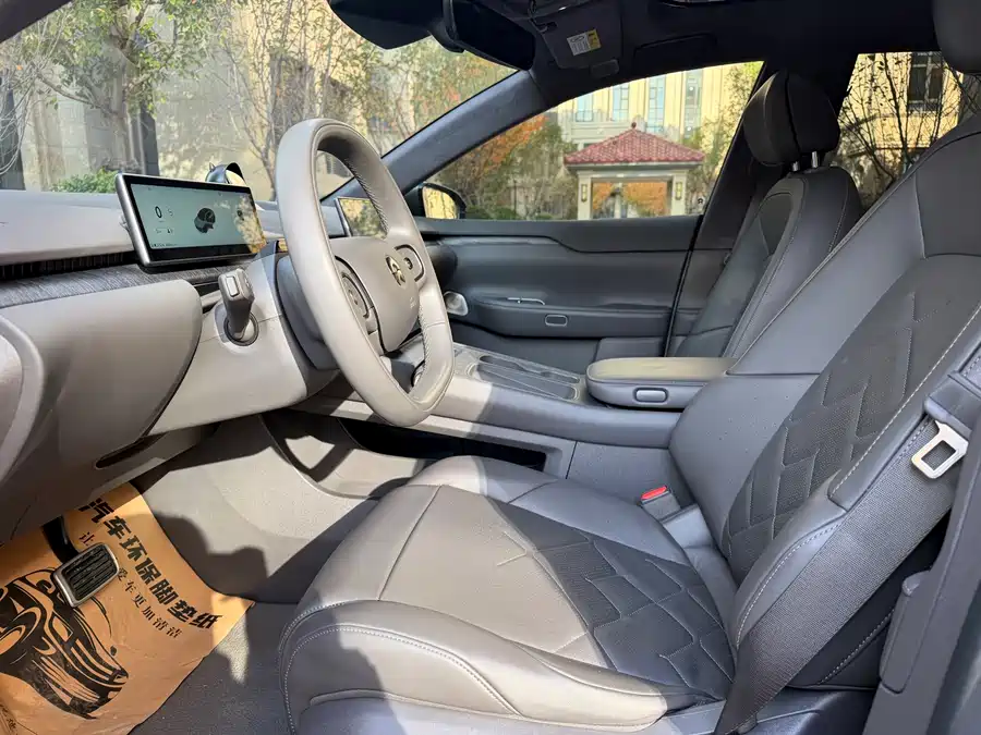 900x675_0_q87_c42_autohomecar__ChxpVmkmrmyAFiHaAAo5Z9wrTsc520.jpg.webp Used NIO ET7 2022 model 100kWh first edition