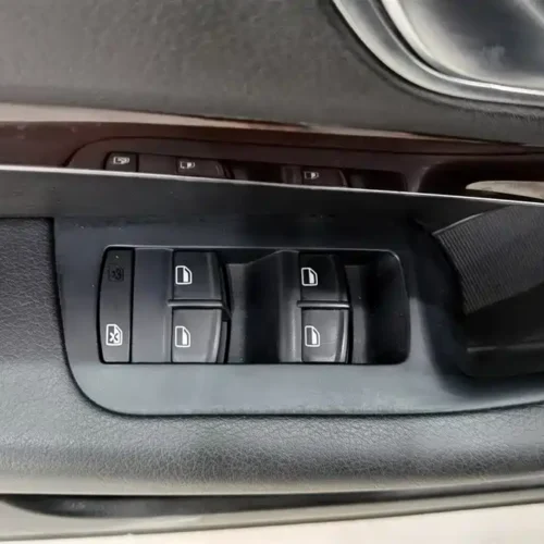 900x675_0_q87_c42_autohomecar__ChxpVmkoFXaANongAAGx9s8x-3M837.jpg.webp Used Audi A6L 2011 2.0 TFSI automatic standard