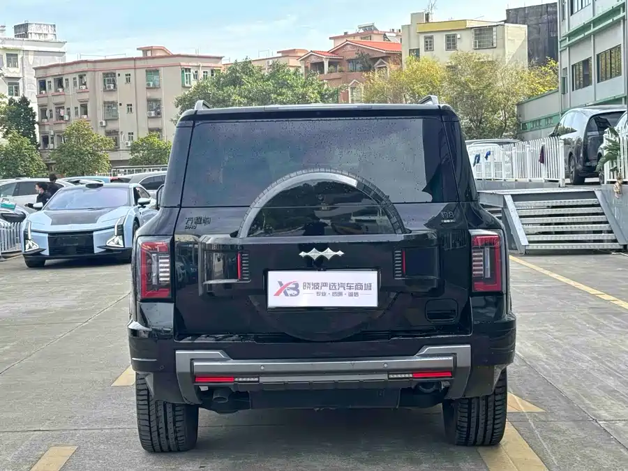 Used BYD Leopard 8 2025 Zhiyong flagship version 7 seats