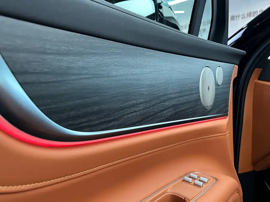 900x675_0_q87_c42_autohomecar__ChxpVmkpSKWAC6u3AAhMcFVhTMA568.jpg.webp Used AITO M9 2024 extended range Ultra version 52kWh 5-seater version