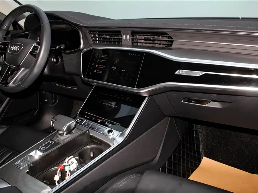 900x675_0_q87_c42_autohomecar__ChxpVmkpWziAWFIeAAHX70YkGJk848.jpg.webp Used Audi A7 2023 45 TFSI Premium Selection