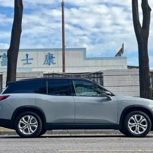 900x675_0_q87_c42_autohomecar__ChxpVmkqg5uASdIyAApQITyoXbI056.jpg.webp Used NIO ES8 2022 75kWh six-seater version