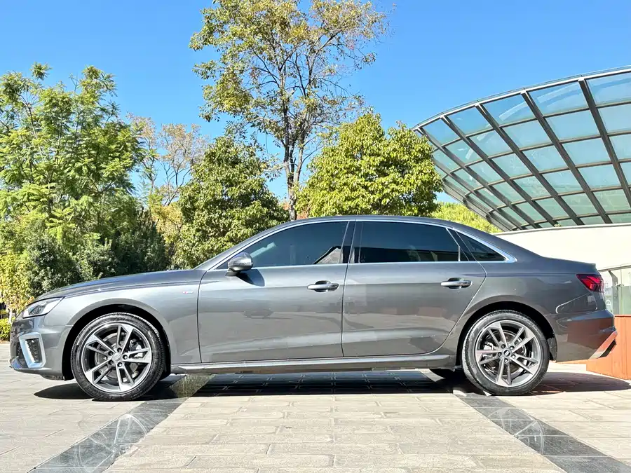 Used Audi A4L 2022 40 TFSI Fashionable and Dynamic