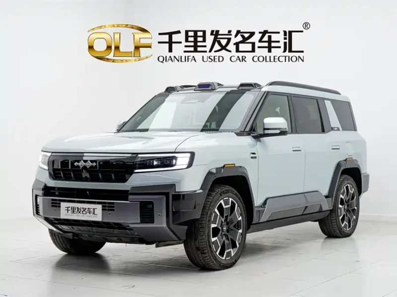 900x675_0_q87_c42_autohomecar__ChxpVmkqtQ2ARu5lAAFXgjS76aQ223.jpg.webp Used BYD Leopard 8 2025 Zhiyong flagship version 7 seats