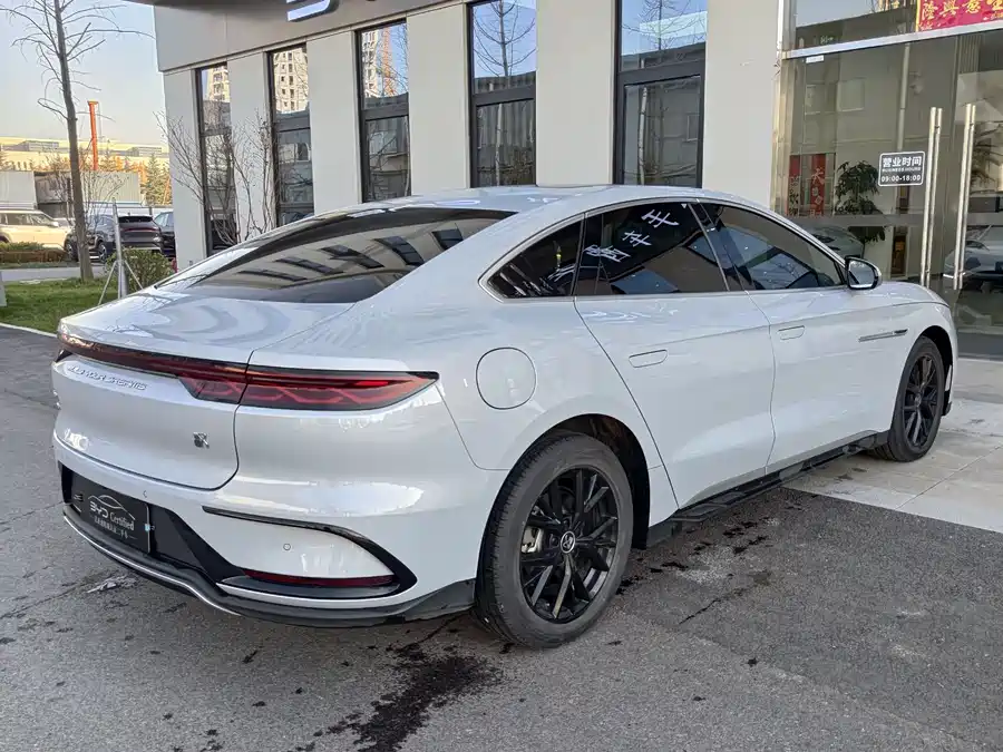 900x675_0_q87_c42_autohomecar__ChxpVmkqtduAJawmAAaGVnMb2TY154.jpg.webp Used BYD Han 2024 DM-i Honor Edition 121KM Premium Type