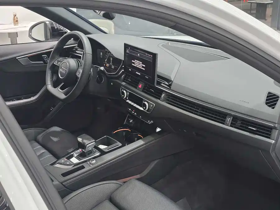 Used Audi A4L 2024 40 TFSI luxury and dynamic model
