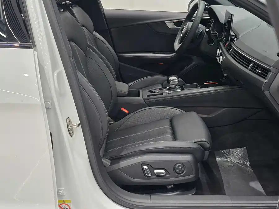 Used Audi A4L 2024 40 TFSI luxury and dynamic model