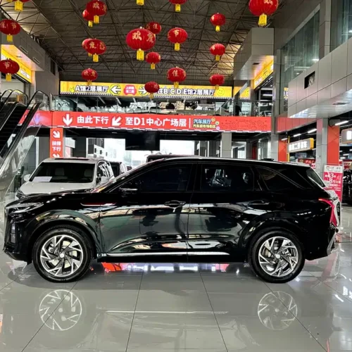900x675_0_q87_c42_autohomecar__ChxpVmkruiOAMnLSAA01h66OH8Q211.jpg.webp Used Hongqi HS3 PHEV 2024 115km Jinwei Edition