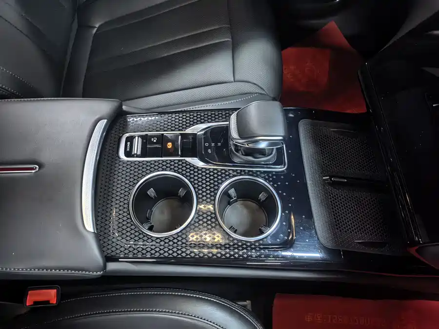 900x675_0_q87_c42_autohomecar__ChxpVmks496AJLa6AAWklxMnSGM142.jpg.webp Used Hongqi HS3 PHEV 2024 115km Jinwei Edition