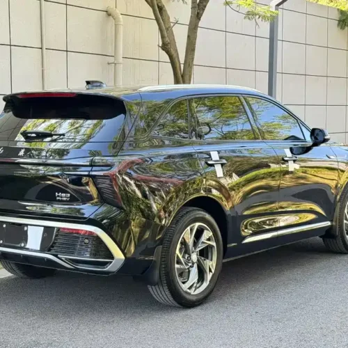 900x675_0_q87_c42_autohomecar__ChxpVmks49iAUdLsAAXBSwD1ZHg067.jpg.webp Used Hongqi HS3 PHEV 2024 115km Jinwei Edition