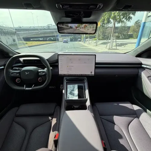 900x675_0_q87_c42_autohomecar__ChxpVmktXKOADlN8AApNWt09xhY840.jpg.webp Used Xpeng P7 2025 702 Long Battery Life Ultra