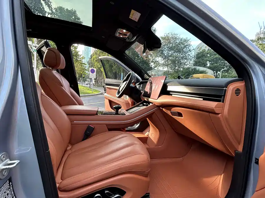 900x675_0_q87_c42_autohomecar__ChxpVmktk-CAa1wSAAaUsC7SS6E218.jpg.webp Used HUAWEI AITO M7 2024 1.5T Intelligent Driving Four-wheel Drive Ultra Version 6 Seats