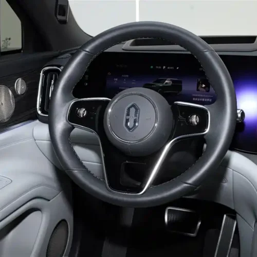 900x675_0_q87_c42_autohomecar__ChxpVmkun2SAb20KAAFowo3R5C4152.jpg.webp Used AITO M9 2024 extended range Ultra version 42kWh 6-seater version