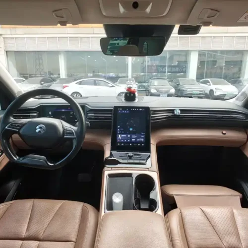 900x675_0_q87_c42_autohomecar__ChxpVmkxVdiABebdAAbH3uRJggg195.jpg.webp Used NIO ES8 2018 model 355KM base version six-seater version