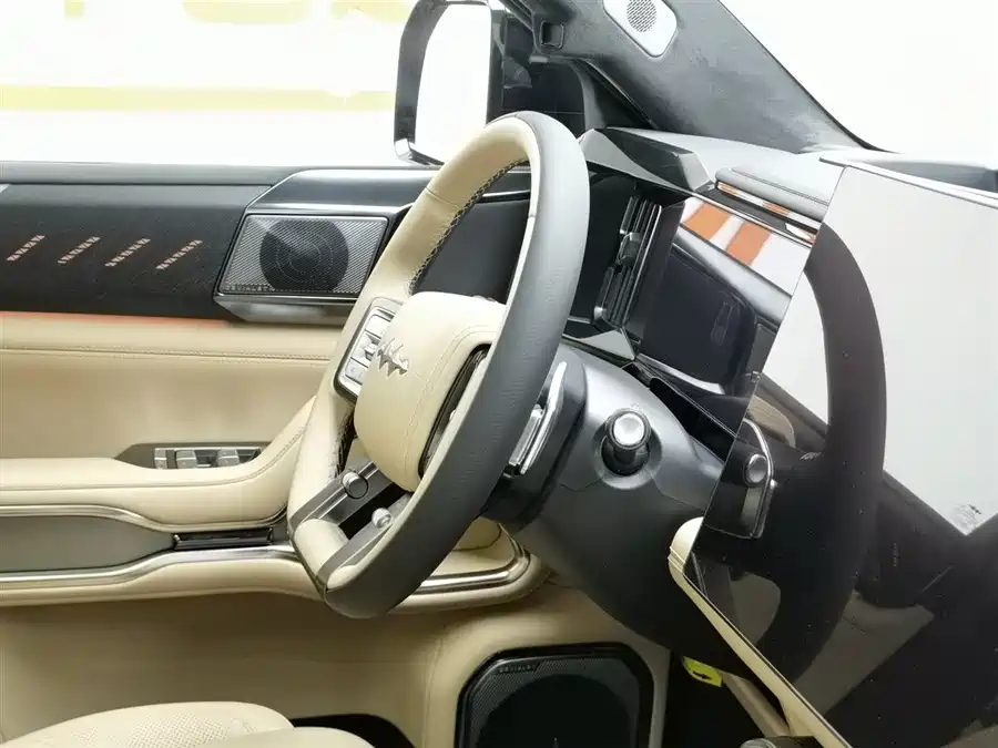 Used BYD Leopard 8 2025 Zhiyong flagship version 7 seats