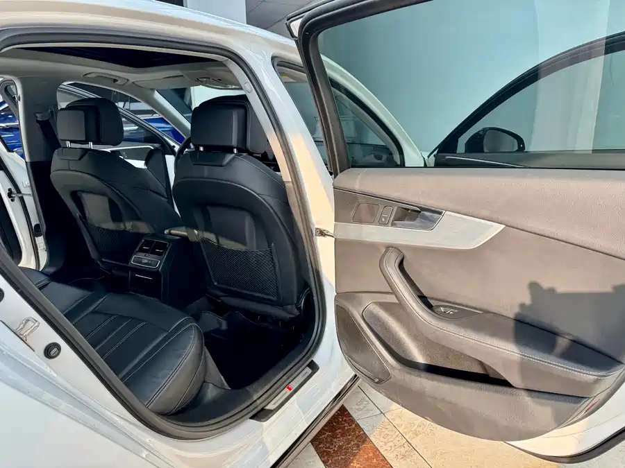 Used Audi A4L 2022 40 TFSI luxury and dynamic model