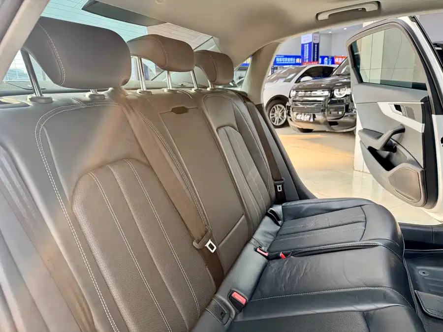 Used Audi A4L 2022 40 TFSI luxury and dynamic model