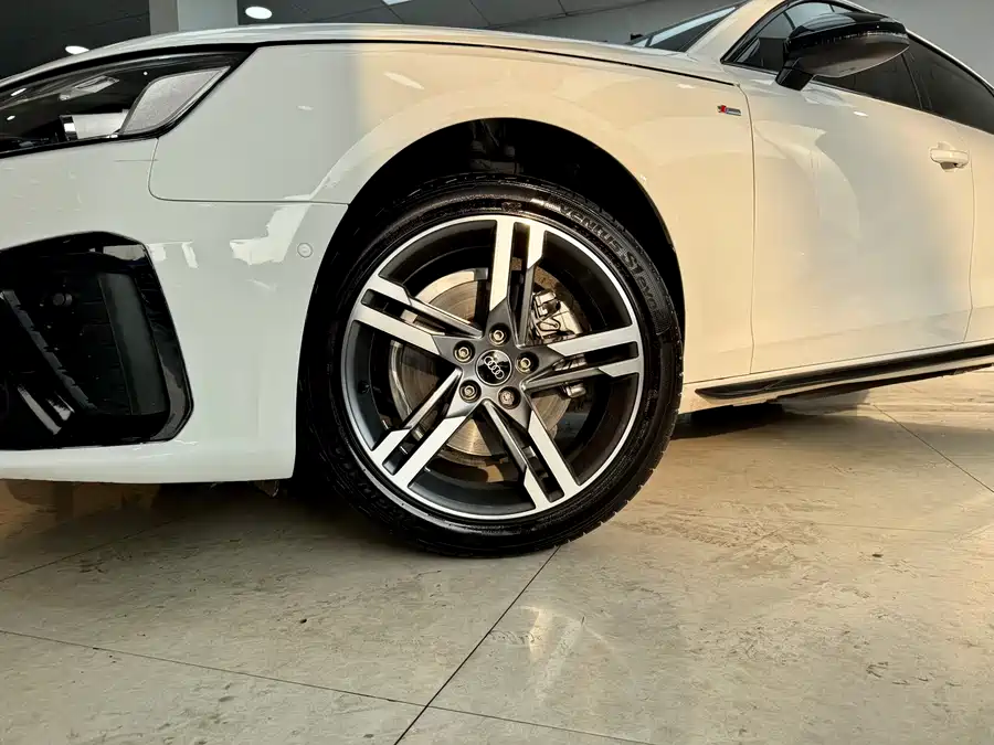 Used Audi A4L 2022 40 TFSI luxury and dynamic model