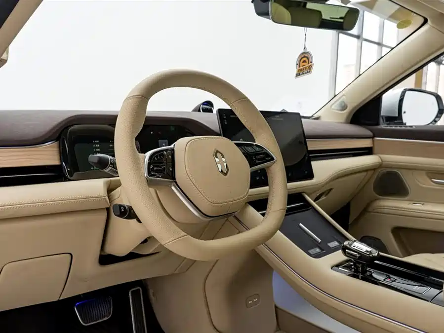 Used HUAWEI AITO M7 2024 1.5T Intelligent Driving Four-wheel Drive Ultra Version 5 Seats