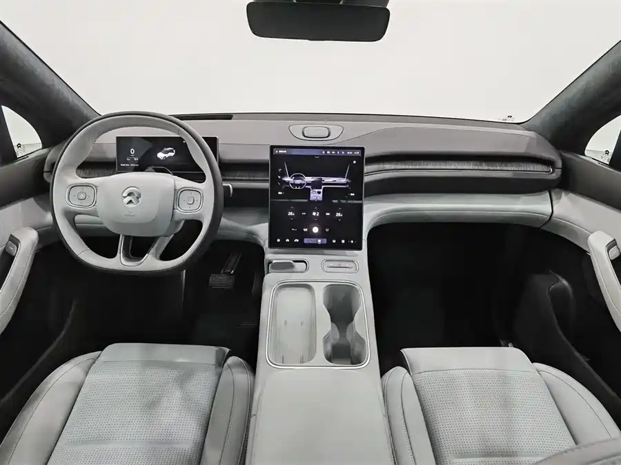 Used NIO ES6 2024 model 75kWh