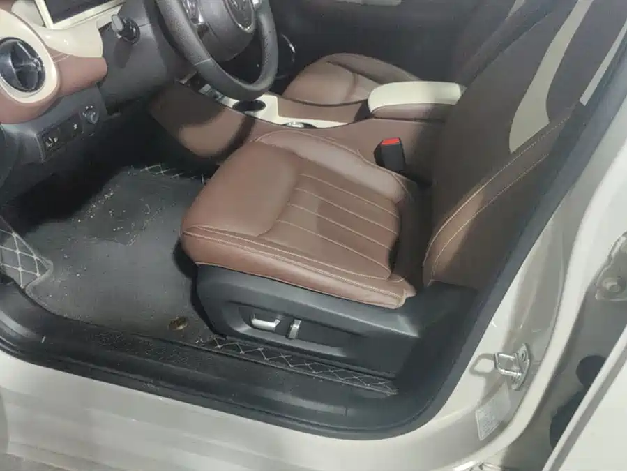 Used Wuling Bingo 2024 model 333km Lingxi Internet model