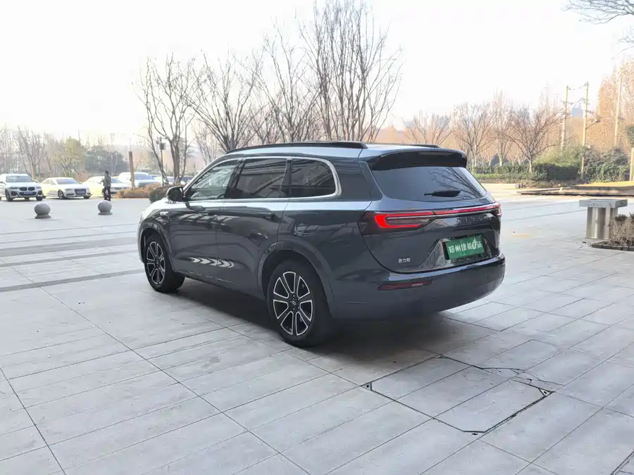 900x675_0_q87_c42_autohomecar__ChxpVmlCHdGAeQ9DAAaev4yojjI489.jpg.webp Used HUAWEI AITO M7 2024 1.5T Intelligent Driving Rear Drive Ultra Edition 5 Seats