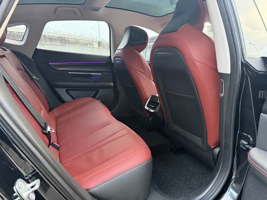 900x675_0_q87_c42_autohomecar__ChxpVmlCTZaAMgivAAdkoXNgKHc076.jpg.webp Used Xpeng P7 2020 model 670N