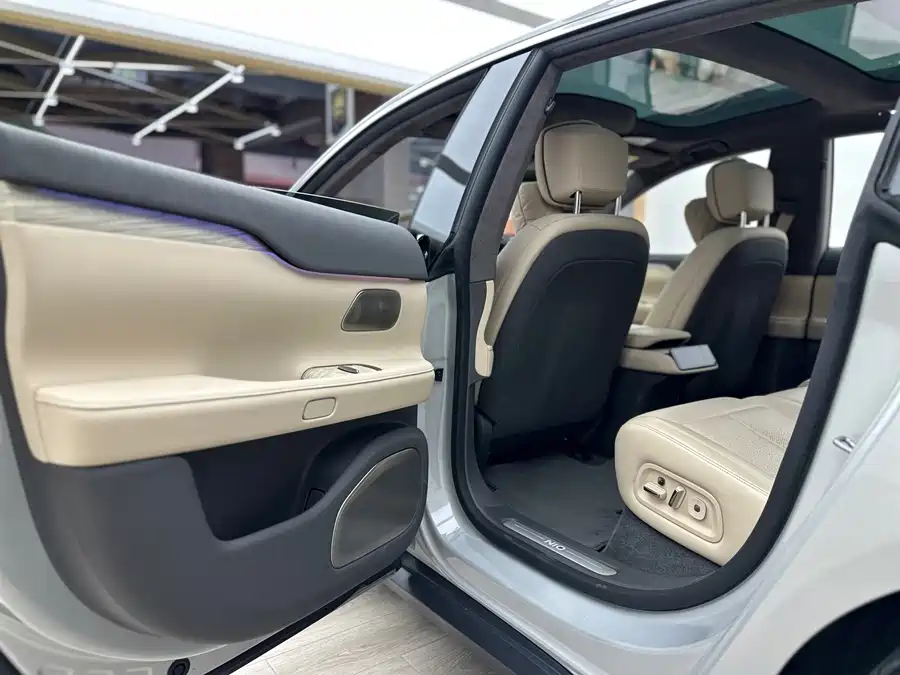 900x675_0_q87_c42_autohomecar__ChxpVmlCWtiAOMeNAAZBEQbfA0c120.jpg.webp Used NIO ET7 2024 75kWh Executive Edition