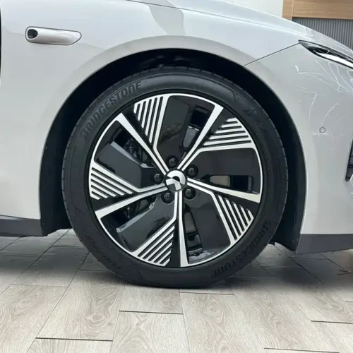 900x675_0_q87_c42_autohomecar__ChxpVmlCWuWAFn8wAAjxjuG4_Js834.jpg.webp Used NIO ET7 2024 75kWh Executive Edition