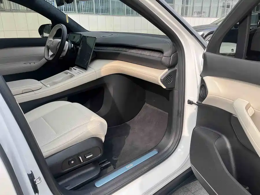 900x675_0_q87_c42_autohomecar__ChxpVmlCXcOAPNb-AAT0yhRLtQI332.jpg.webp Used NIO ES6 2024 model 75kWh