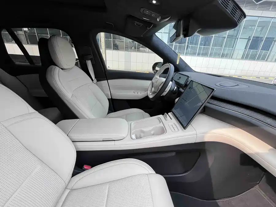 900x675_0_q87_c42_autohomecar__ChxpVmlCXcqAL2csAAWMz6ZJ_AQ075.jpg.webp Used NIO ES6 2024 model 75kWh