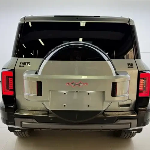 900x675_0_q87_c42_autohomecar__ChxpVmlCd8KAHxDaAAMpPKBJfIw256.jpg.webp Used BYD Leopard 8 2025 Zhiyong flagship version 7 seats