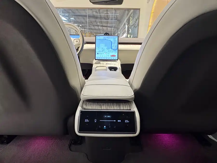 900x675_0_q87_c42_autohomecar__ChxpVmlD4ICAYpMSAAgc-Ai18Tc564.jpg.webp Used NIO ET7 2022 model 75kWh