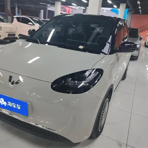 Used Wuling Bingo 2023 model 333km Yuexiang model