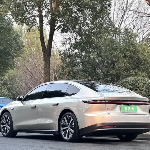 900x675_0_q87_c42_autohomecar__ChxpVmlDZBiAcG4JAA3oEGkC9as605.jpg.webp Used NIO ET7 2023 100kWh Signature Edition