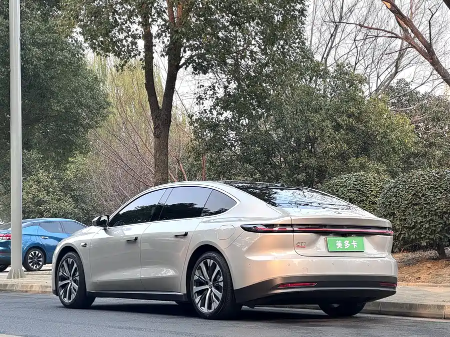 900x675_0_q87_c42_autohomecar__ChxpVmlDZBiAcG4JAA3oEGkC9as605.jpg.webp Used NIO ET7 2023 100kWh Signature Edition