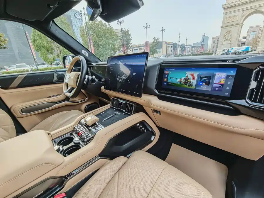 900x675_0_q87_c42_autohomecar__ChxpVmlDZbaAY3XfAAcBcJ8W57c258.jpg.webp Used BYD Leopard 8 2025 Zhiyong flagship version 7 seats