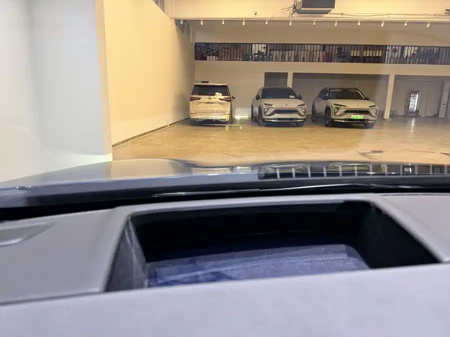 900x675_0_q87_c42_autohomecar__ChxpVmlDbZeAEjHrAAKzhRIbVuA918.jpg.webp Used NIO ET7 2024 75kWh Executive Edition