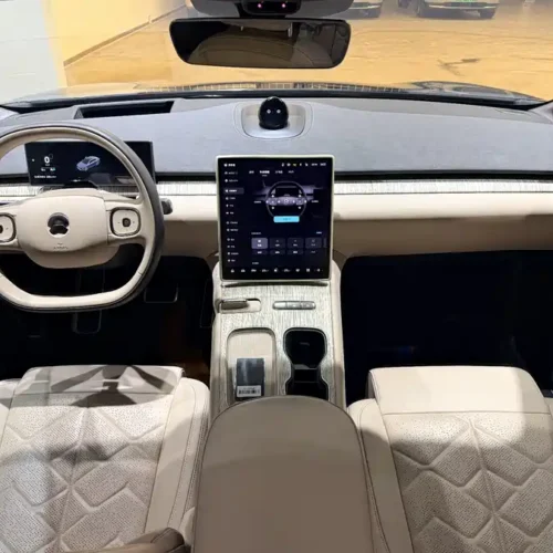 900x675_0_q87_c42_autohomecar__ChxpVmlDbZyAGLjZAAYyesh1CYs445.jpg.webp Used NIO ET7 2024 75kWh Executive Edition