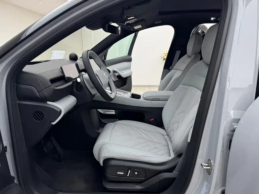 900x675_0_q87_c42_autohomecar__ChxpVmlDj9GALuDlAAaQ0Np9GSg558.jpg.webp Used NIO ES6 2025 model 100kWh