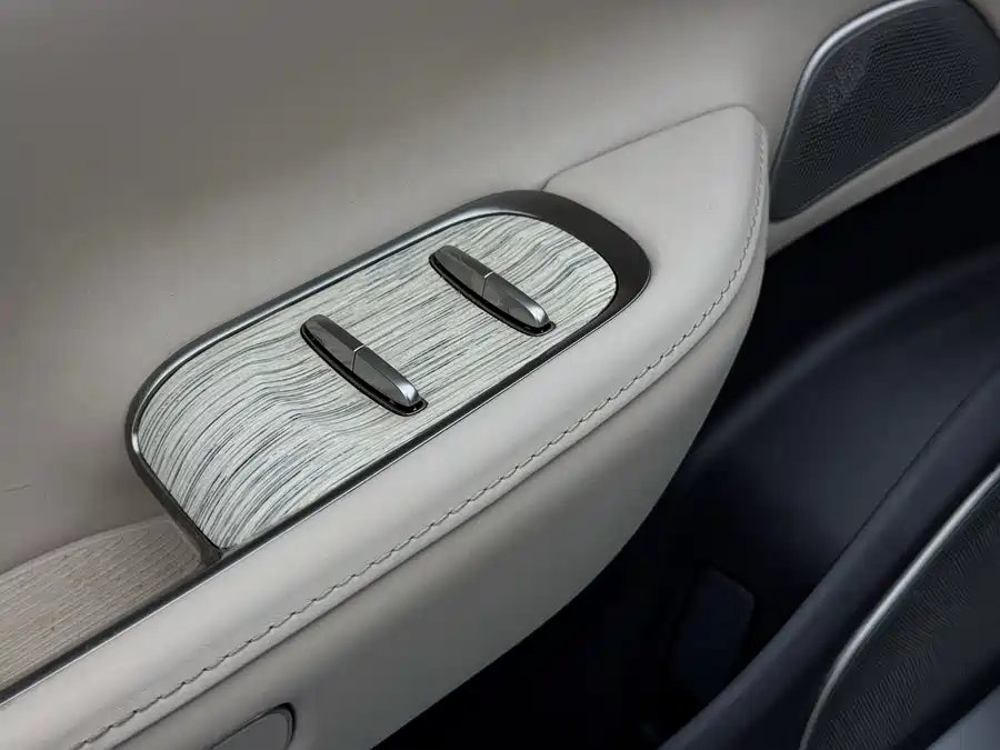 900x675_0_q87_c42_autohomecar__ChxpVmlDqN6AY672AAQbbestuDs218.jpg.webp Used NIO ET7 2022 model 100kWh first edition